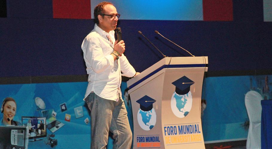 Invención y Elemento Creativo: Arq. Juan Pablo Serrano Orozco